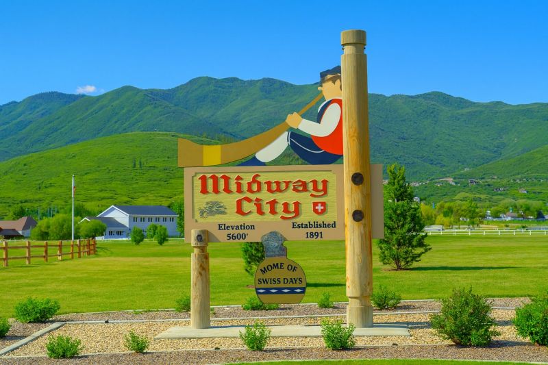 Local Christmas Lights Installation in Midway, UT