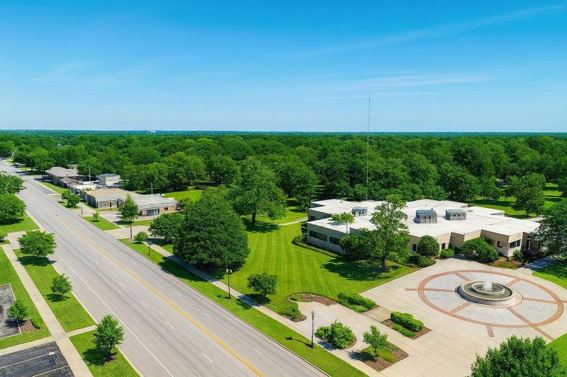 Local Christmas Lights Installation in Grandview, MO
