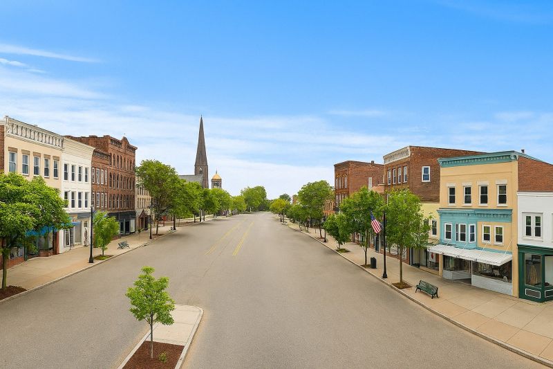 Local Christmas Lights Installation in Easthampton, MA
