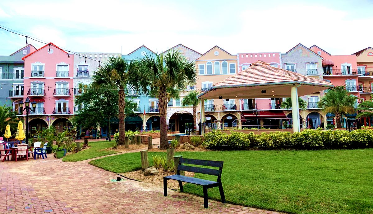 Local Christmas Lights Installation in Palm Coast, FL