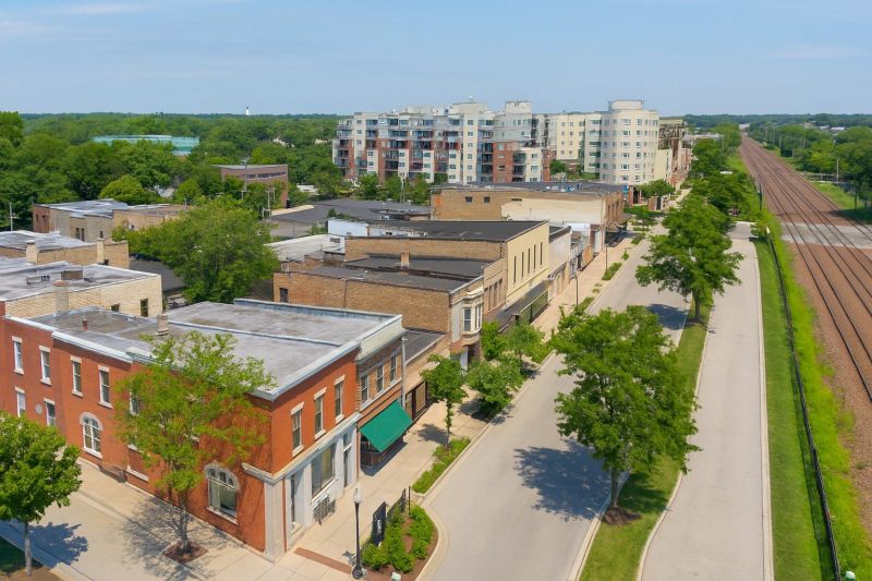 Local Holiday Lights Installation in Glen Ellyn, IL