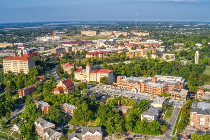 Local Holiday Lights Installation in Lawrence, KS