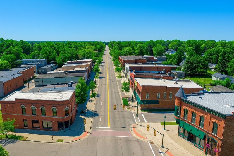 Local Holiday Lights Installation in Oxford, MI
