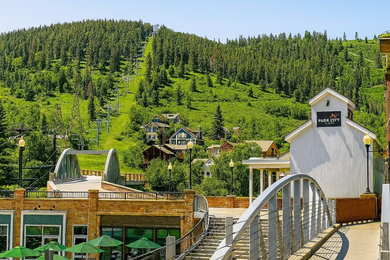 Local Holiday Lights Installation in Park City, UT
