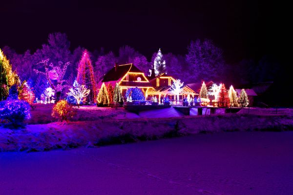 Christmas Lights Hanging Service